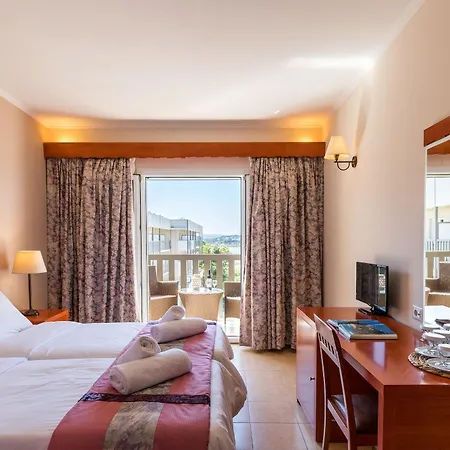 Hotel Ariti Grand