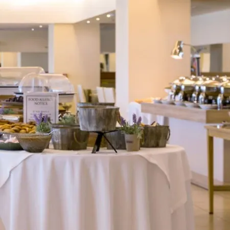 Hotel Ariti Grand