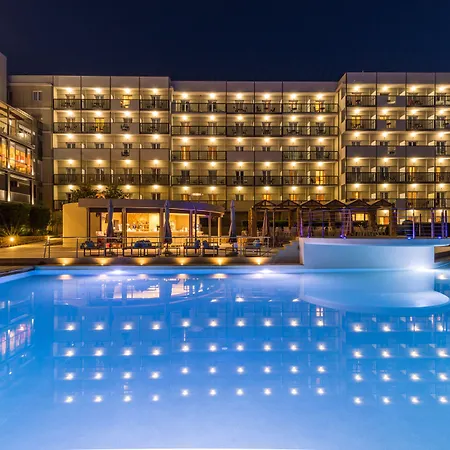 Ariti Grand ホテル