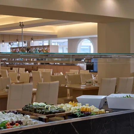 Ariti Grand Hotel 4*