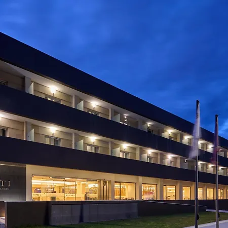 Hotel Ariti Grand
