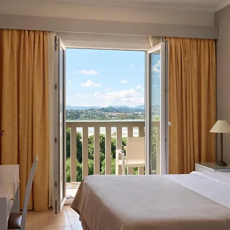 Hotel Ariti Grand