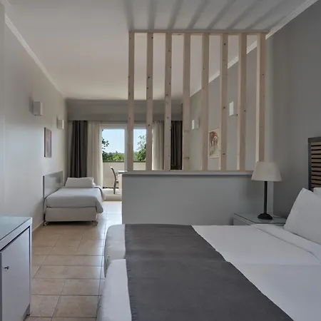 Ariti Grand Hotel 4*