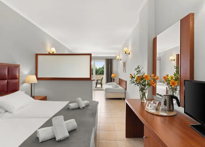 Hotel Ariti Grand