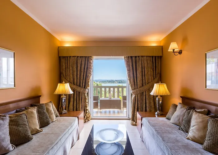 Ariti Grand Hotell 4*