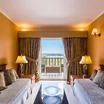 Ariti Grand Otel 4*