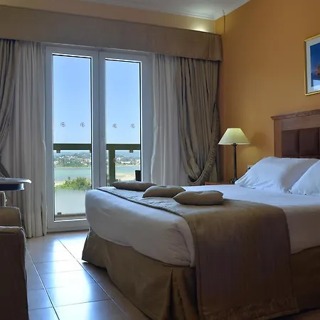 Ariti Grand Hotel 4*